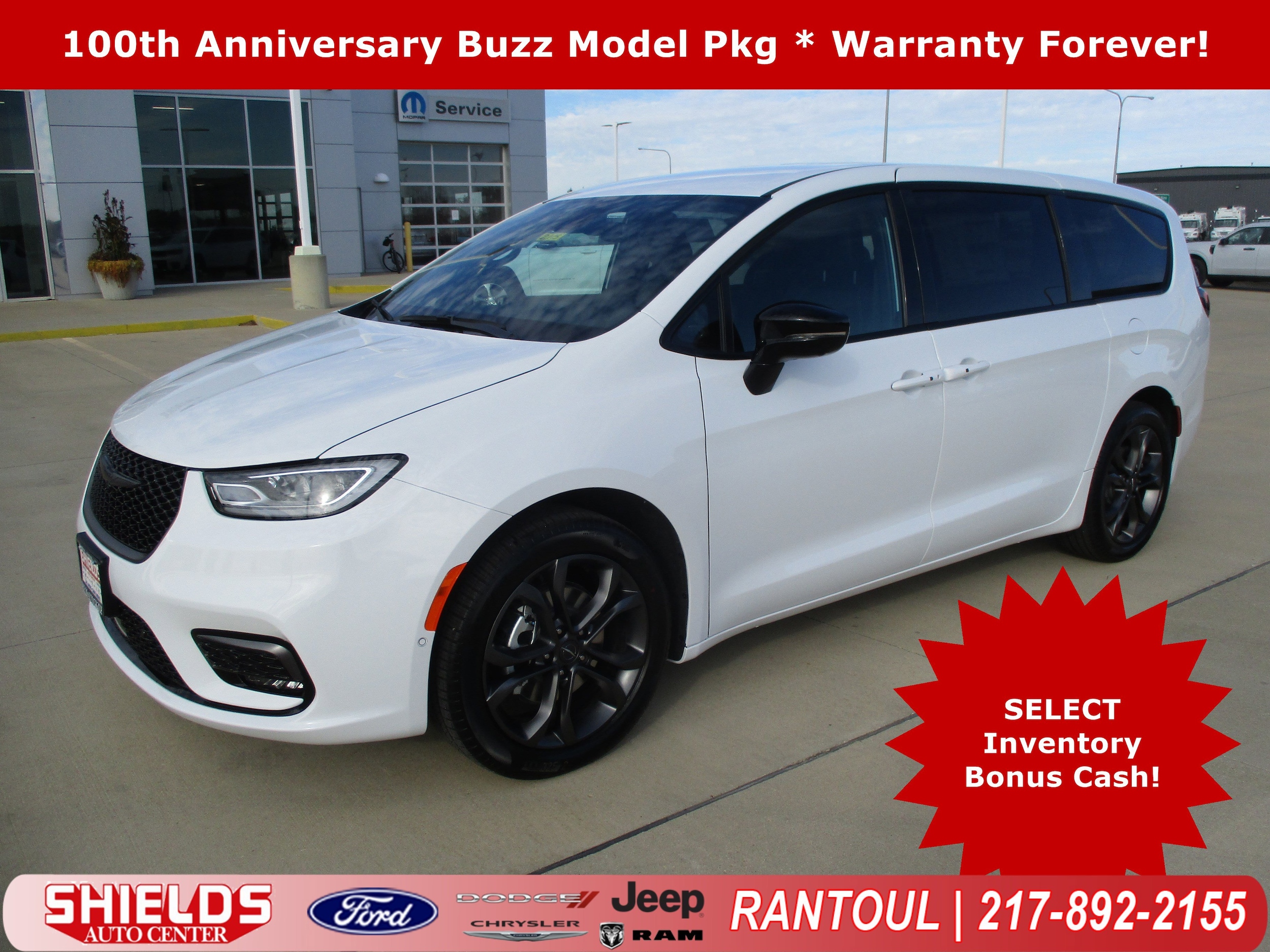 2026 Chrysler Pacifica Select's photo