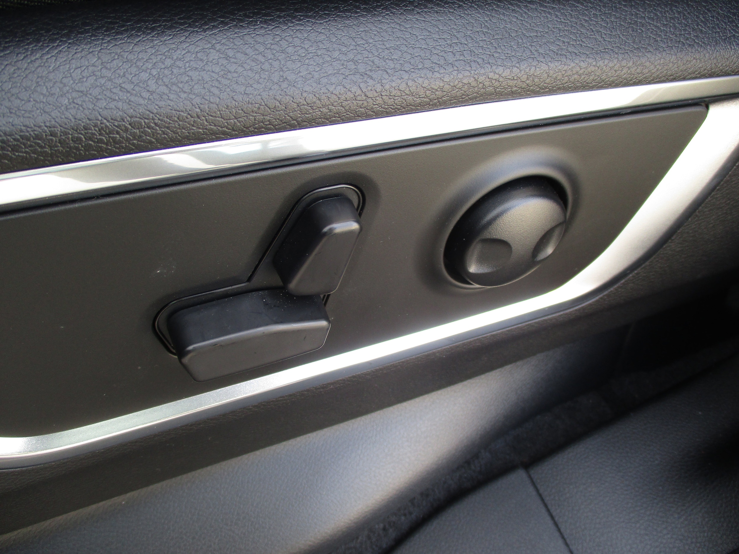 2025 RAM 1500 Laramie - Photo 40
