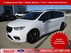 2026 Chrysler Pacifica LIMITED Passenger Van