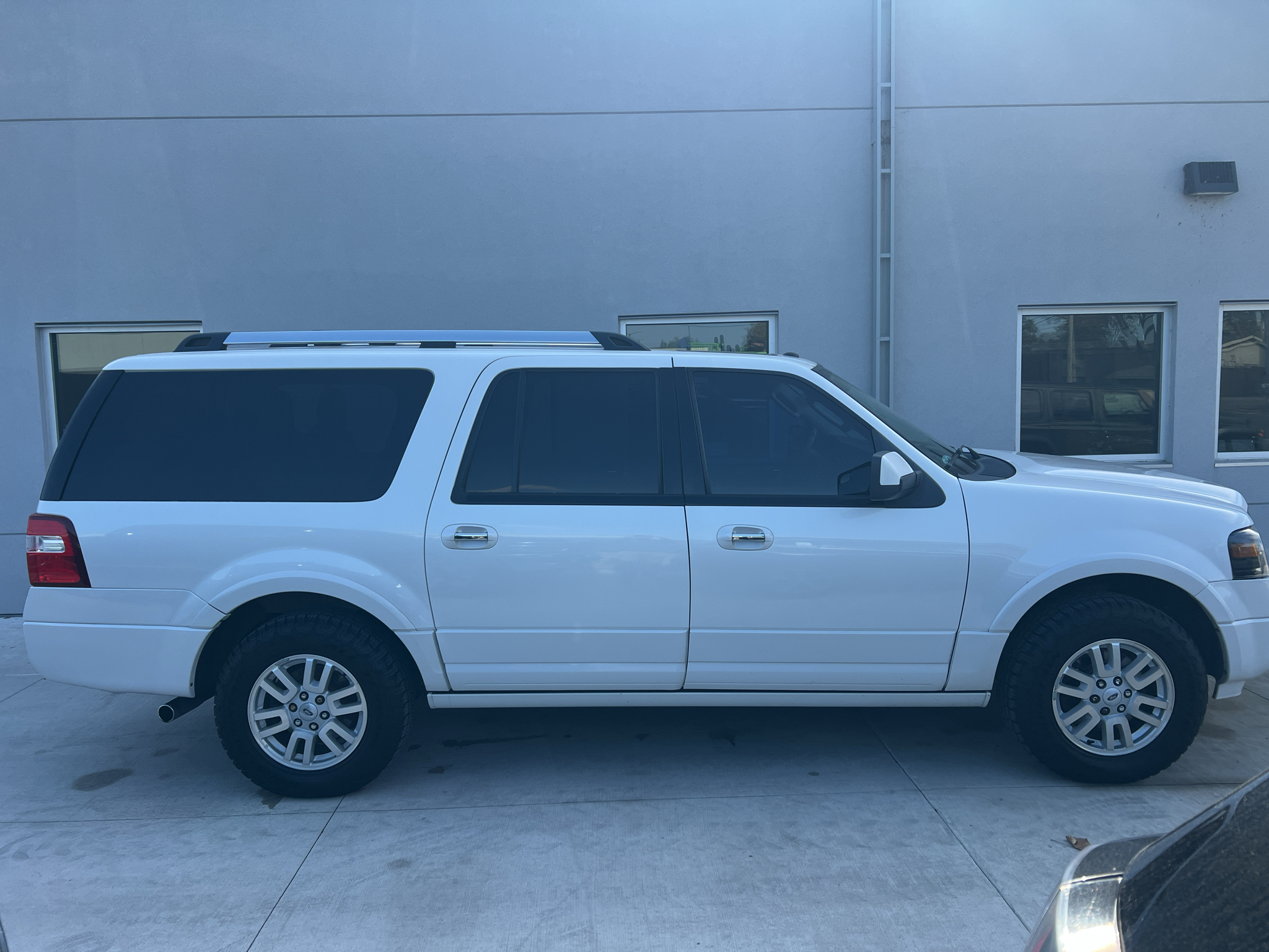 Used 2014 Ford Expedition Limited with VIN 1FMJK2A51EEF23649 for sale in Winona, Minnesota