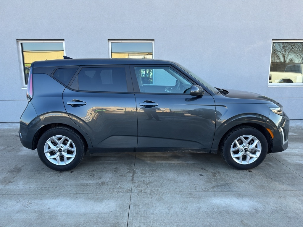 Used 2025 Kia Soul LX Hatchback