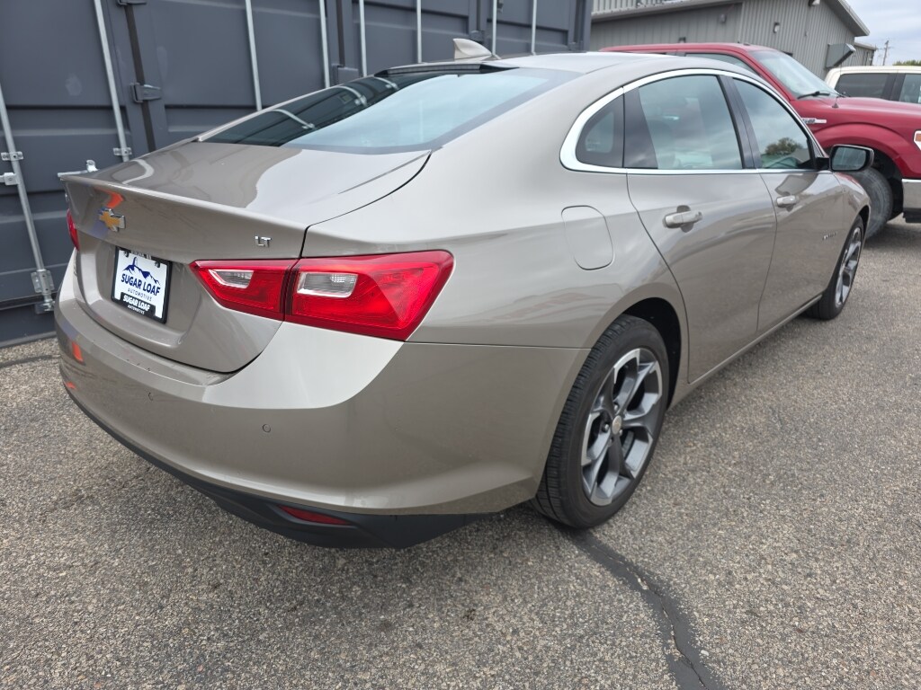 2024 Chevrolet Malibu 1LT photo 4