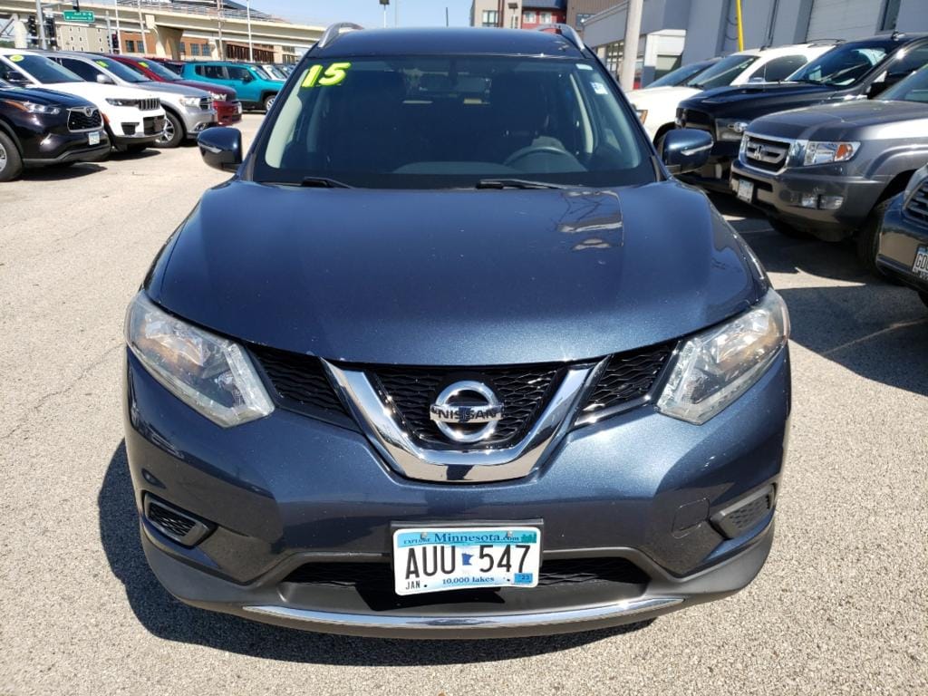 Used 2015 Nissan Rogue SV with VIN KNMAT2MV8FP518077 for sale in Winona, Minnesota