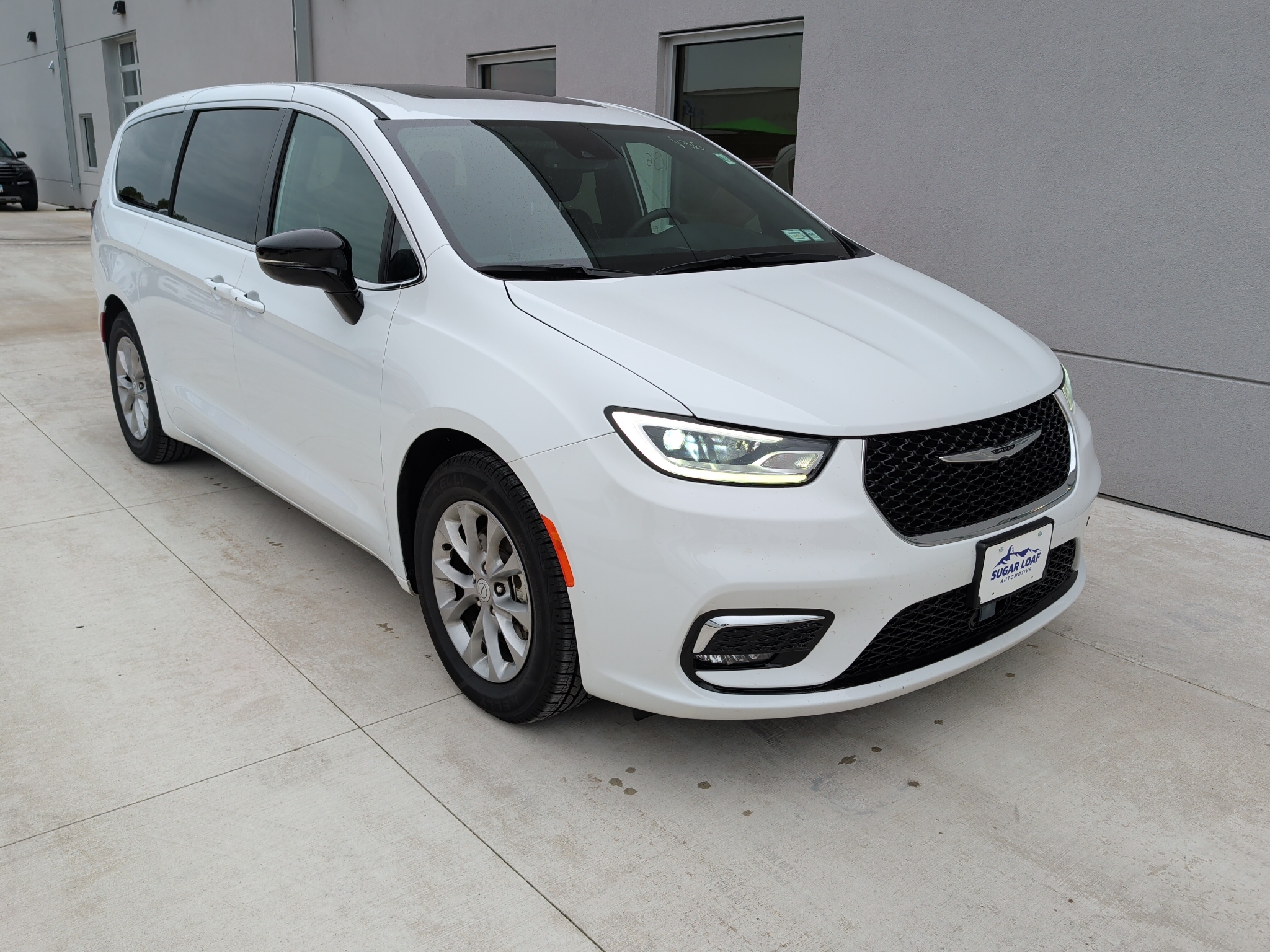  Chrysler Pacifica