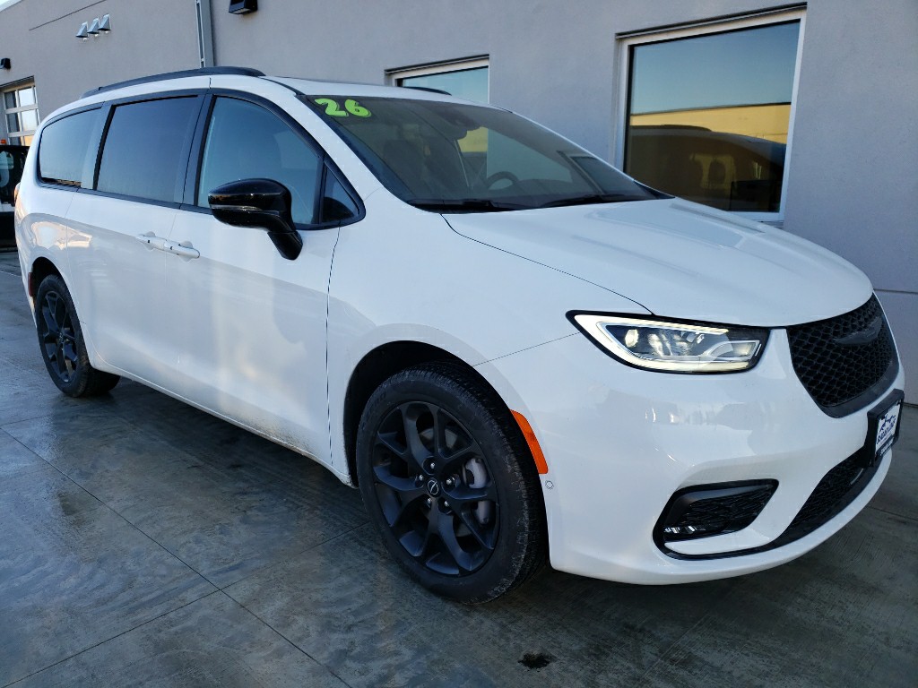 2026 Chrysler Pacifica