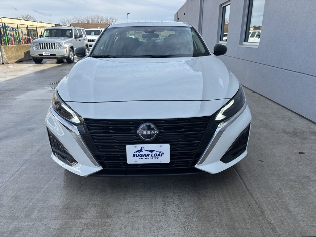 Used 2025 Nissan Altima SV with VIN 1N4BL4DV4SN350921 for sale in Winona, Minnesota