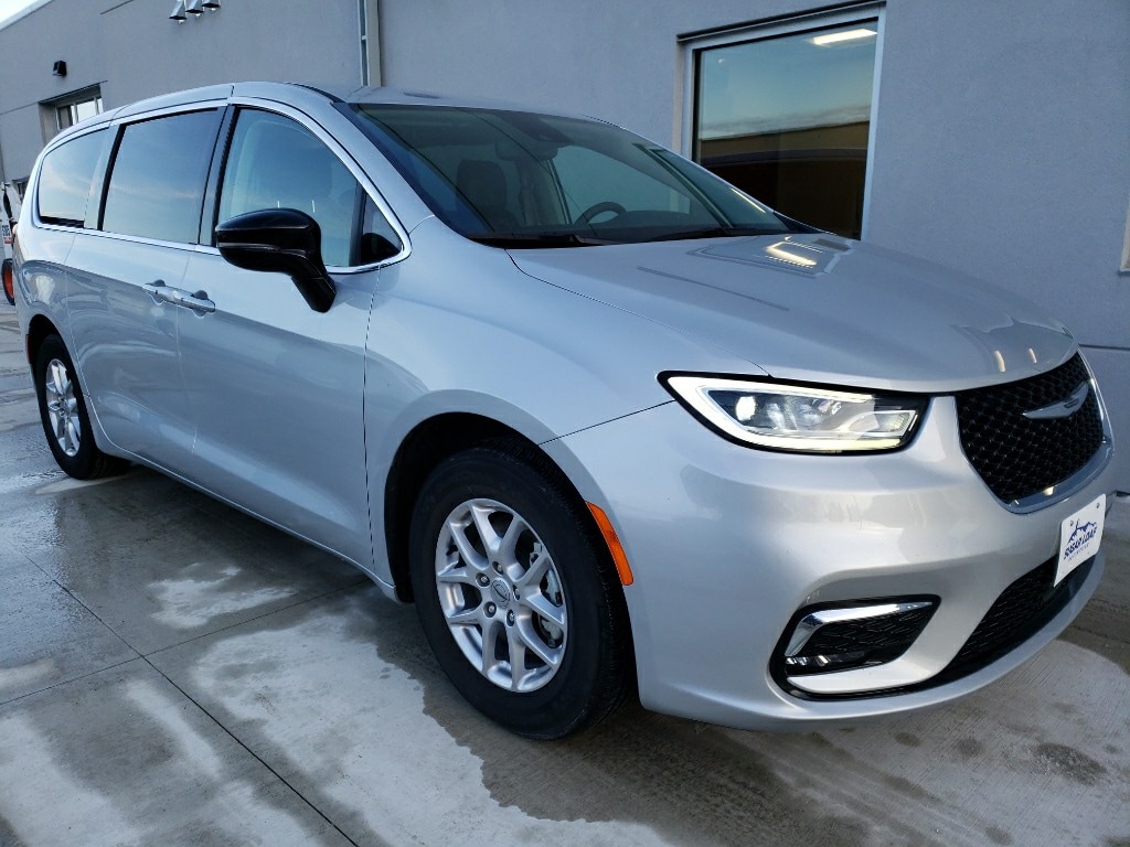 Used 2024 Chrysler Pacifica Touring L Van Passenger Van