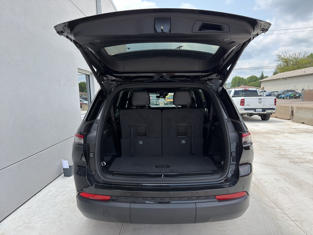 2025 Jeep Grand Cherokee L Limited - Photo 8