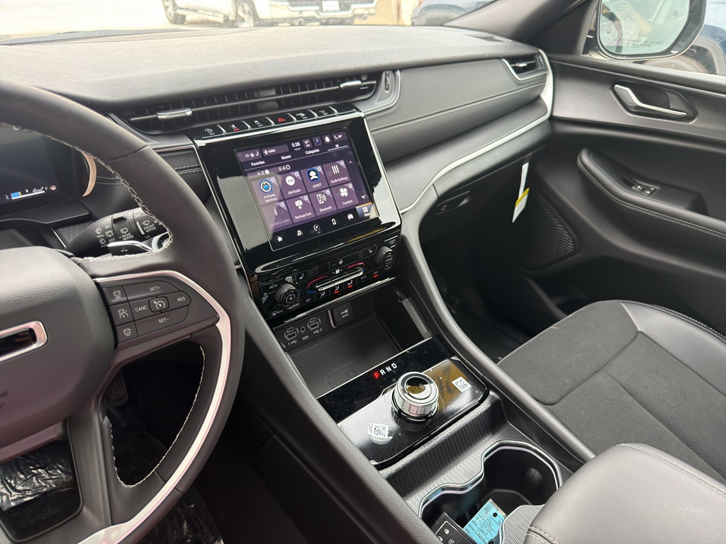 2025 Jeep Grand Cherokee Altitude - Photo 31