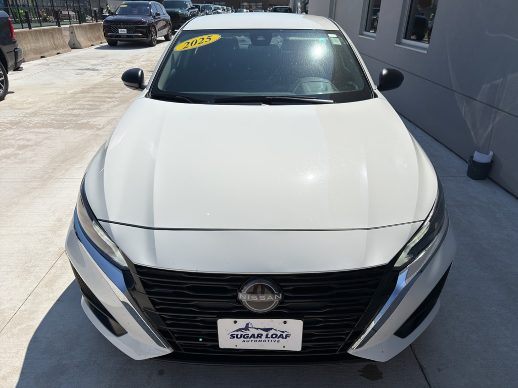 Used 2025 Nissan Altima SV with VIN 1N4BL4DV5SN374807 for sale in Winona, Minnesota