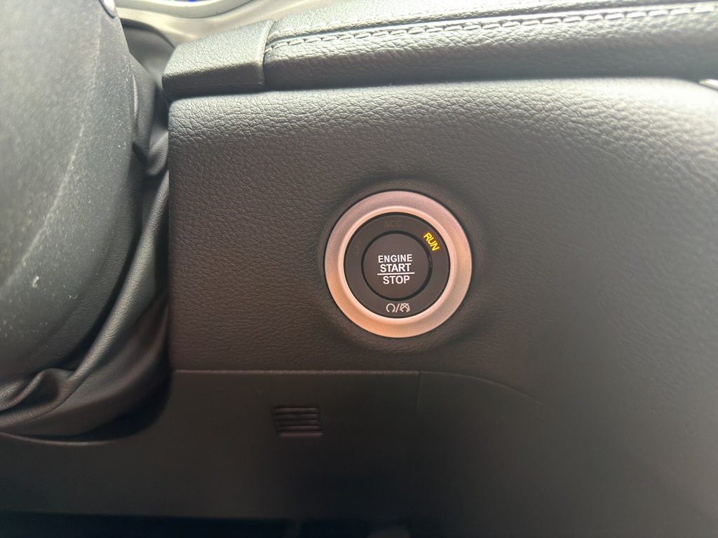 2026 Chrysler Pacifica Select - Photo 31