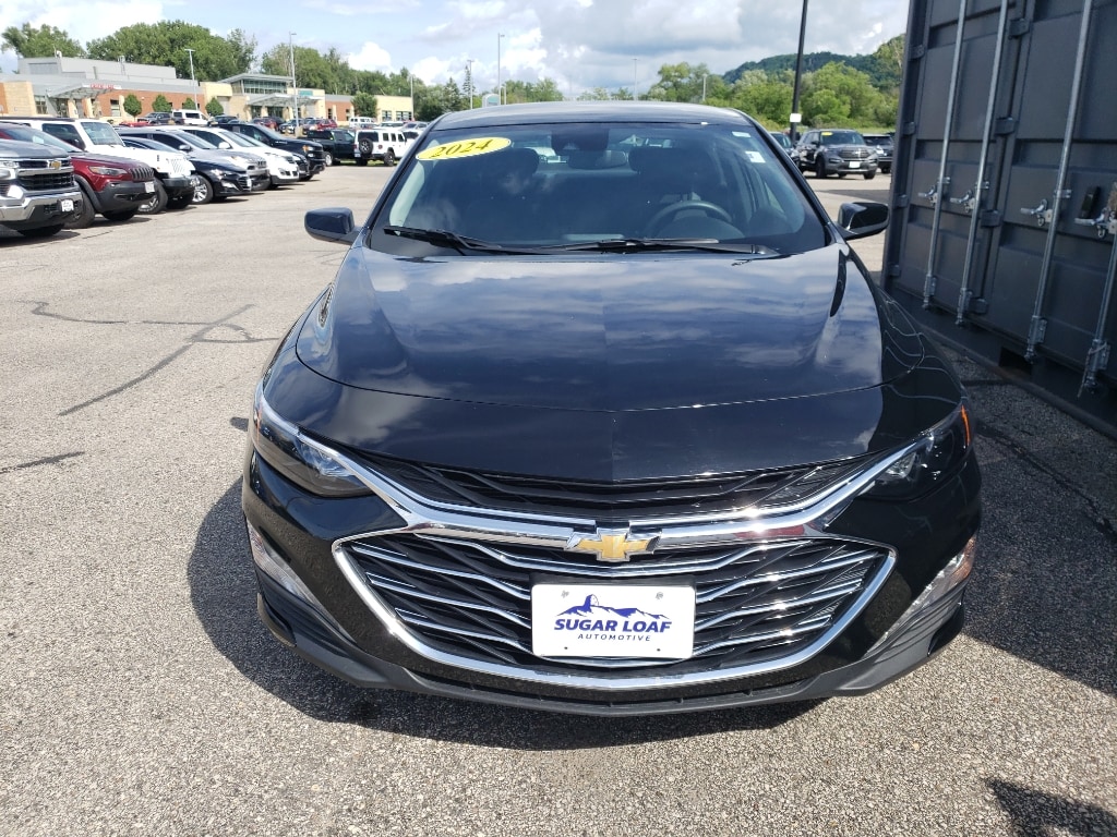 Used 2024 Chevrolet Malibu 1LT with VIN 1G1ZD5ST8RF215693 for sale in Winona, Minnesota
