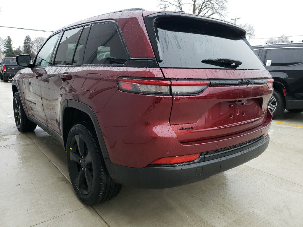 New 2025 Jeep Grand Cherokee LIMITED 4X4 Sport Utility