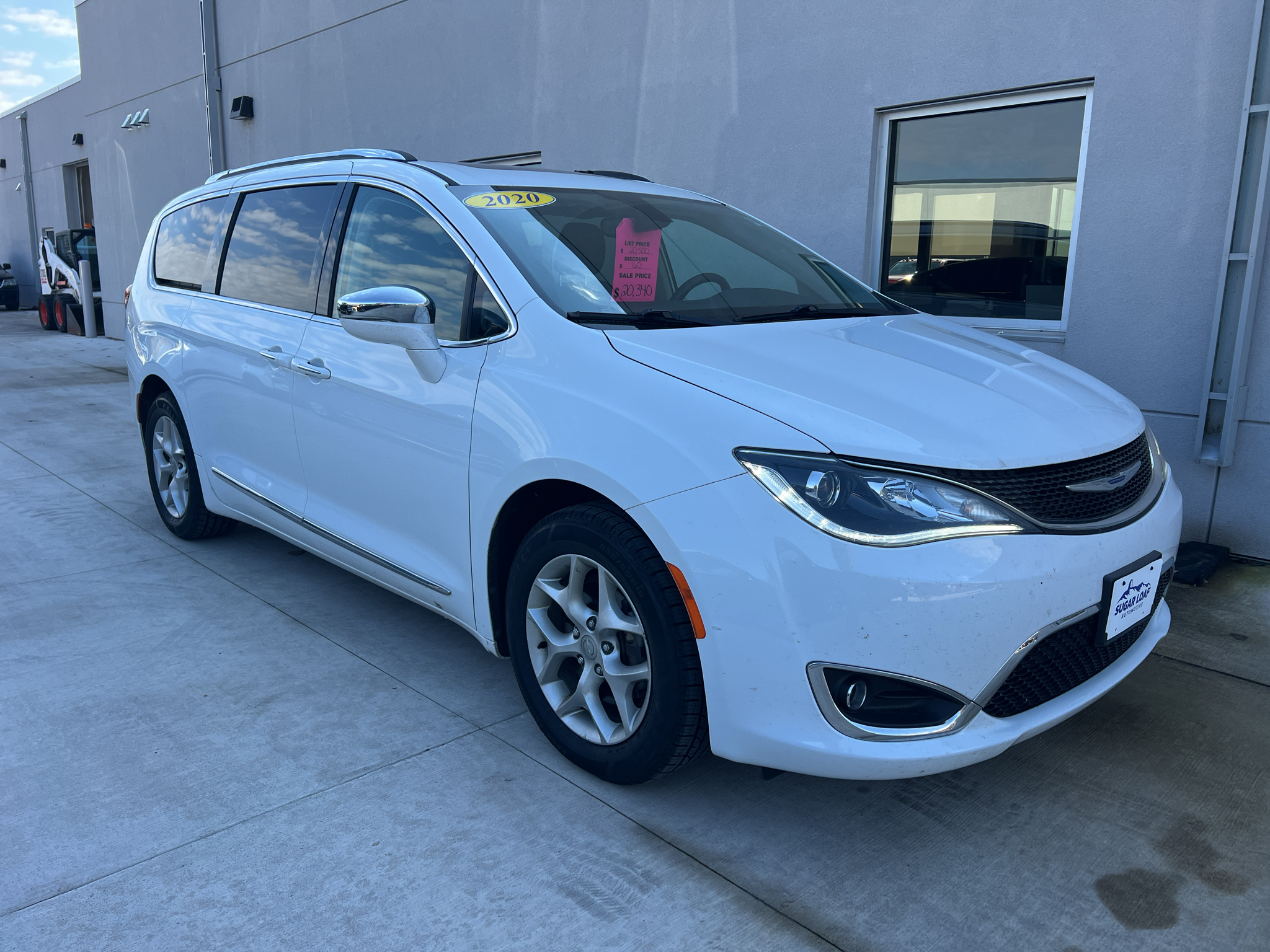  Chrysler Pacifica