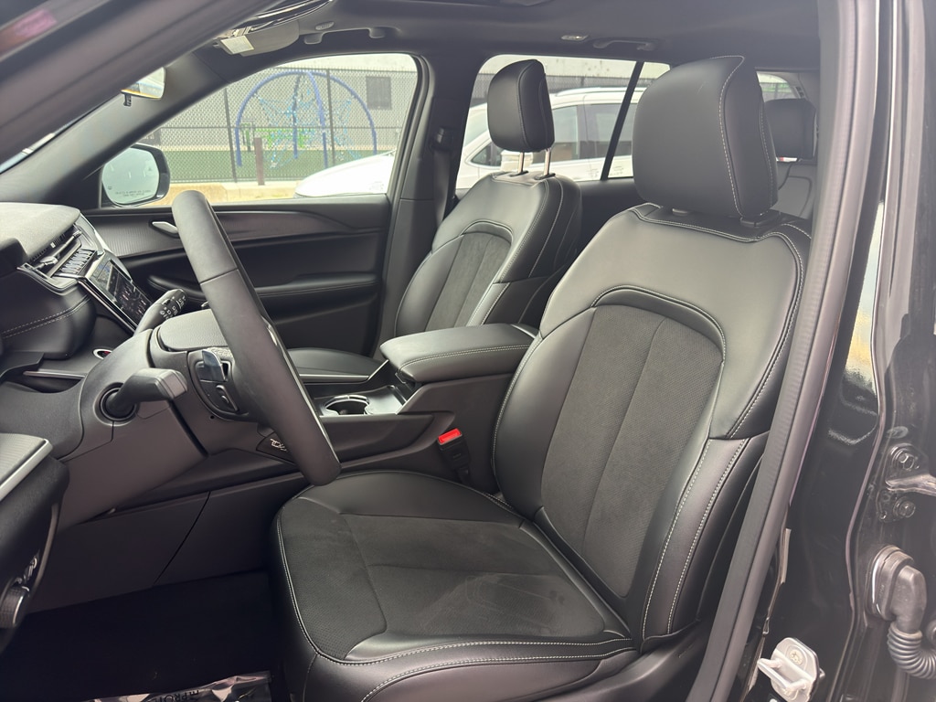 2025 Jeep Grand Cherokee Altitude - Photo 13