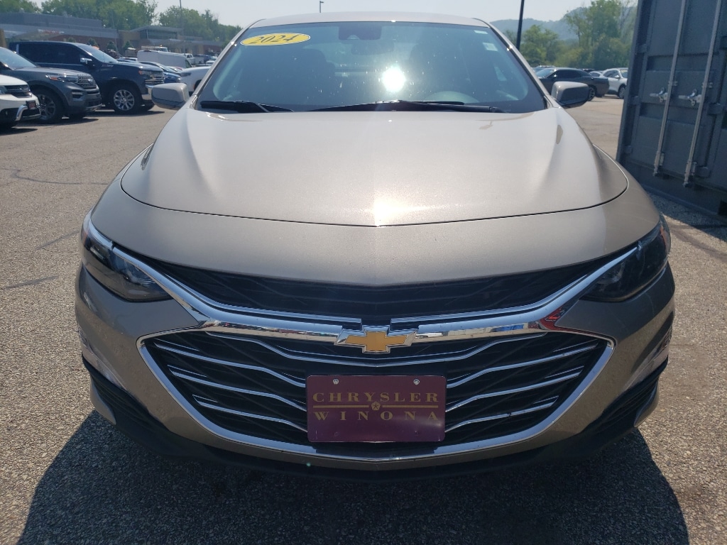 Used 2024 Chevrolet Malibu 1LT with VIN 1G1ZD5ST1RF213199 for sale in Winona, Minnesota