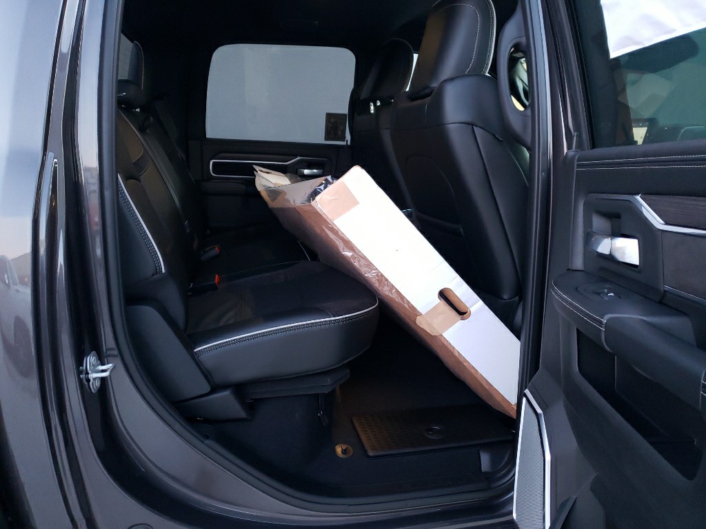 2026 RAM 2500 Laramie - Photo 18
