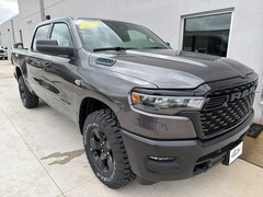 2026 Ram 1500 WARLOCK CREW CAB 4X4 5'7 BOX Pickup