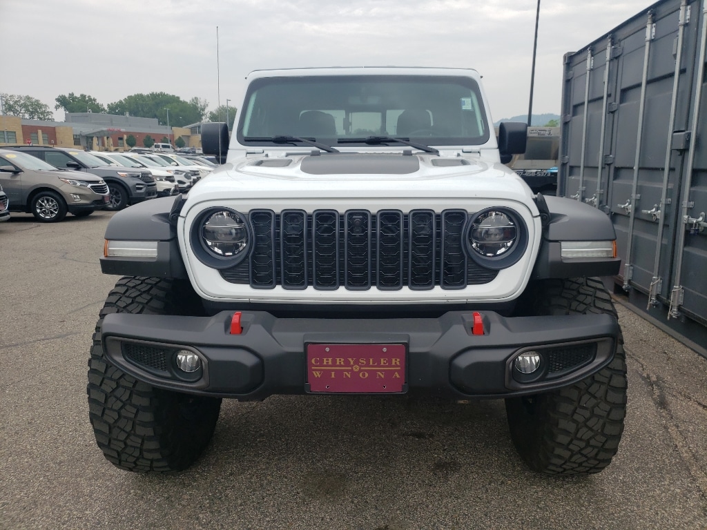 Used 2021 Jeep Gladiator Rubicon with VIN 1C6JJTBMXML595096 for sale in Winona, Minnesota