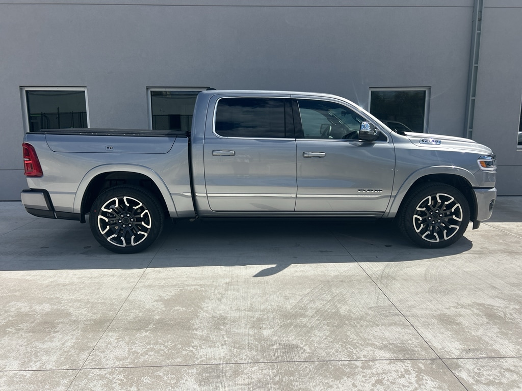 2026 RAM 1500 Limited - Photo 8