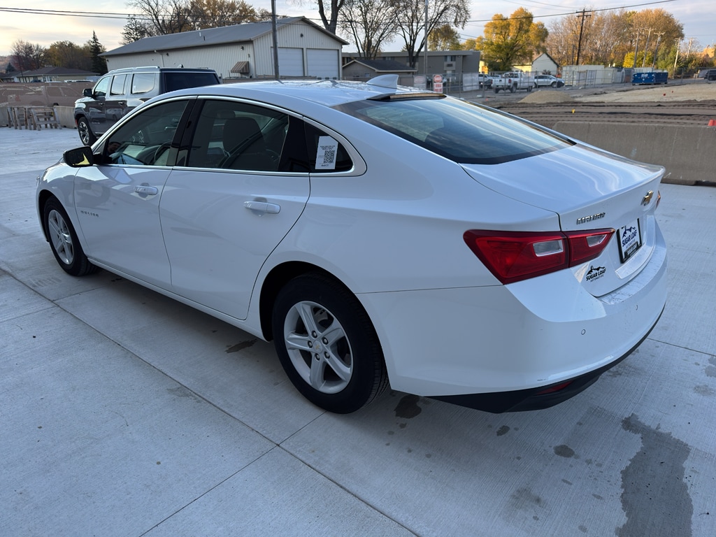 Used 2024 Chevrolet Malibu 1LT Sedan