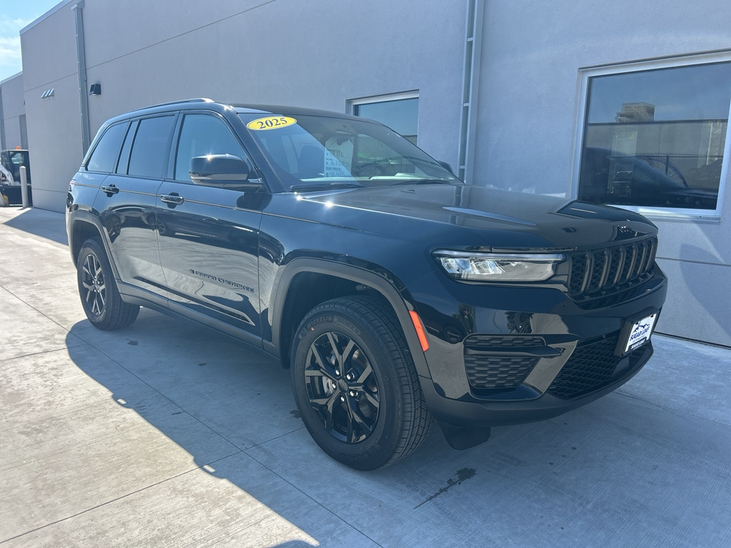 New 2025 Jeep Grand Cherokee ALTITUDE X 4X4 Sport Utility