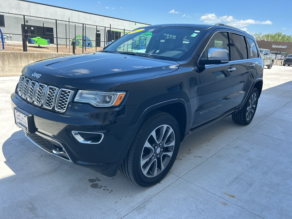 Used 2017 Jeep Grand Cherokee Overland 4x4 SUV
