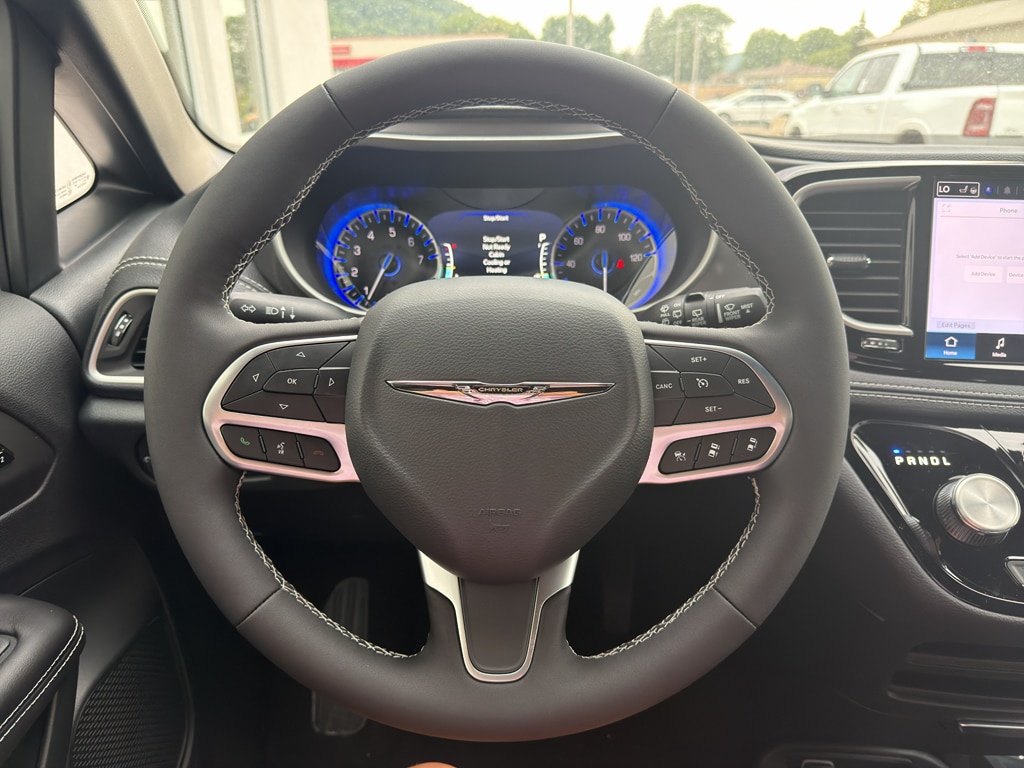 2026 Chrysler Pacifica Select - Photo 24