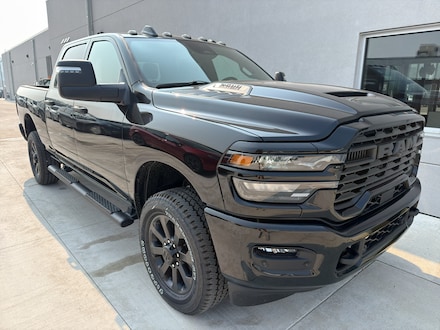 2026 Ram 2500 BLACK EXPRESS CREW CAB 4X4 6'4 BOX Pickup