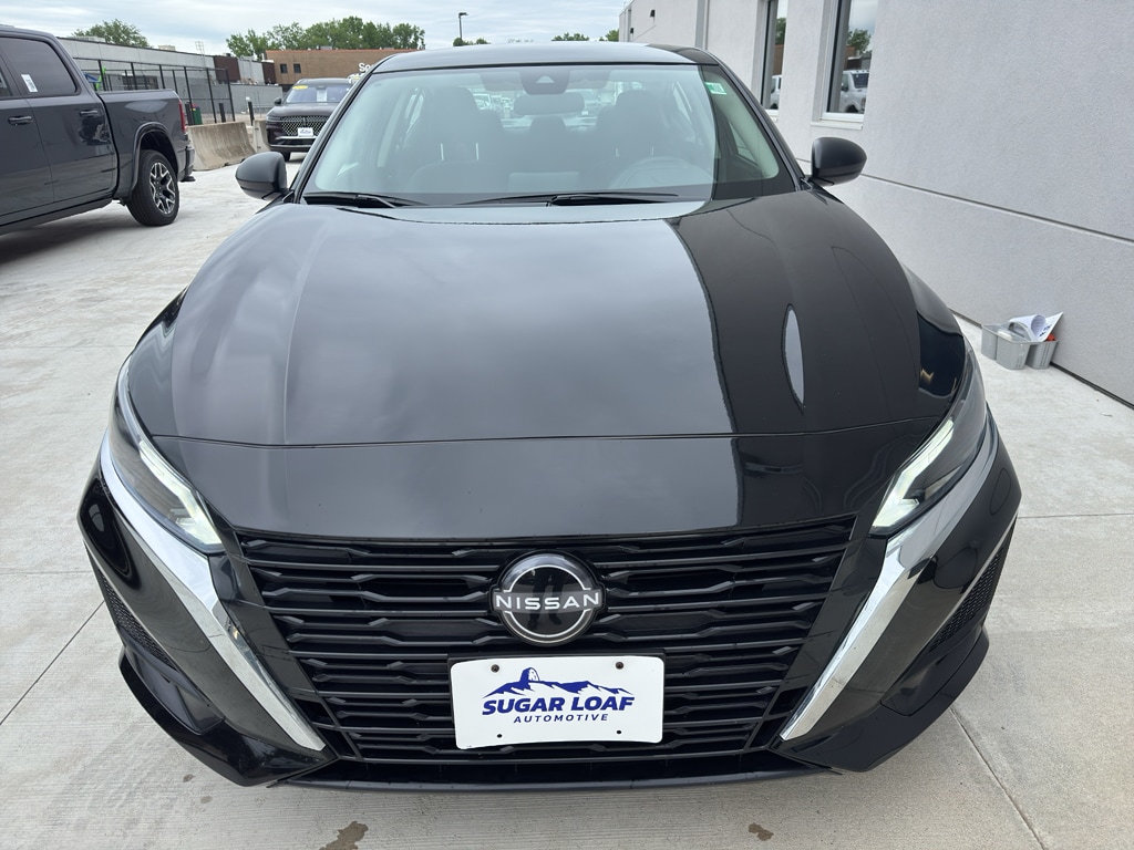 Used 2025 Nissan Altima SV with VIN 1N4BL4DV1SN383665 for sale in Winona, Minnesota