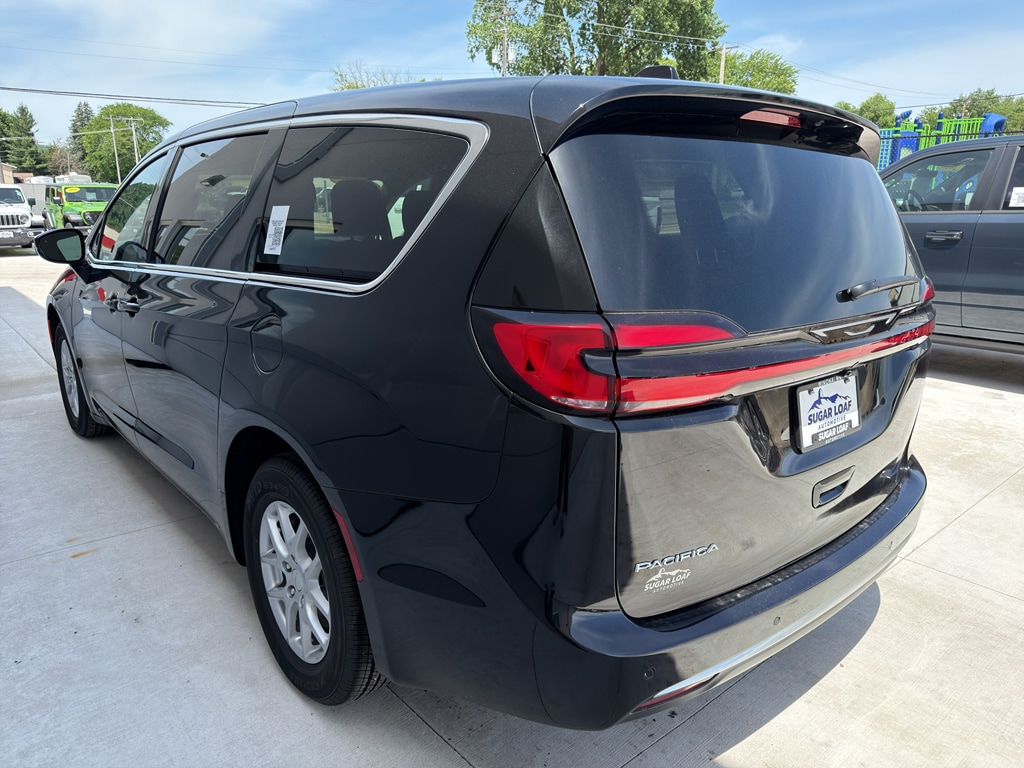 New 2027 Chrysler Pacifica SELECT Passenger Van