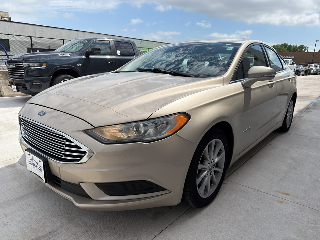 Used 2017 Ford Fusion Hybrid SE Sedan