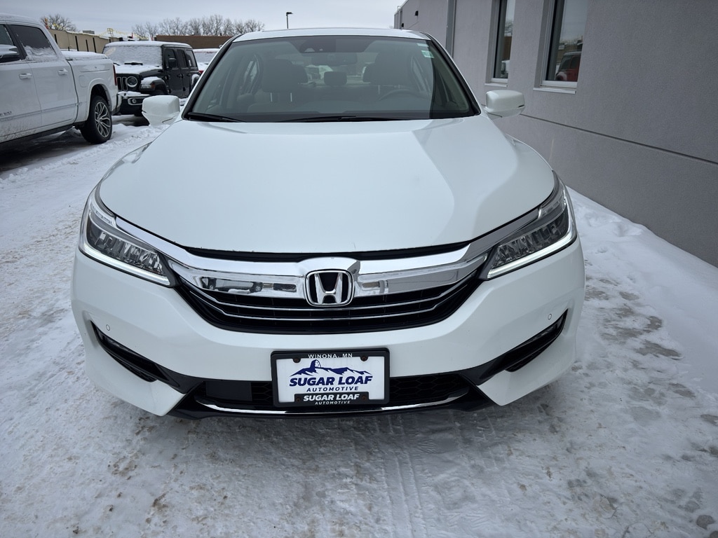 Used 2017 Honda Accord Hybrid Touring with VIN JHMCR6F77HC019227 for sale in Winona, Minnesota