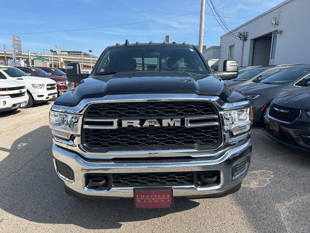 New 2024 Ram 3500 TRADESMAN CREW CAB 4X4 6'4 BOX For Sale Winona MN 3C63R3CL9RG112192