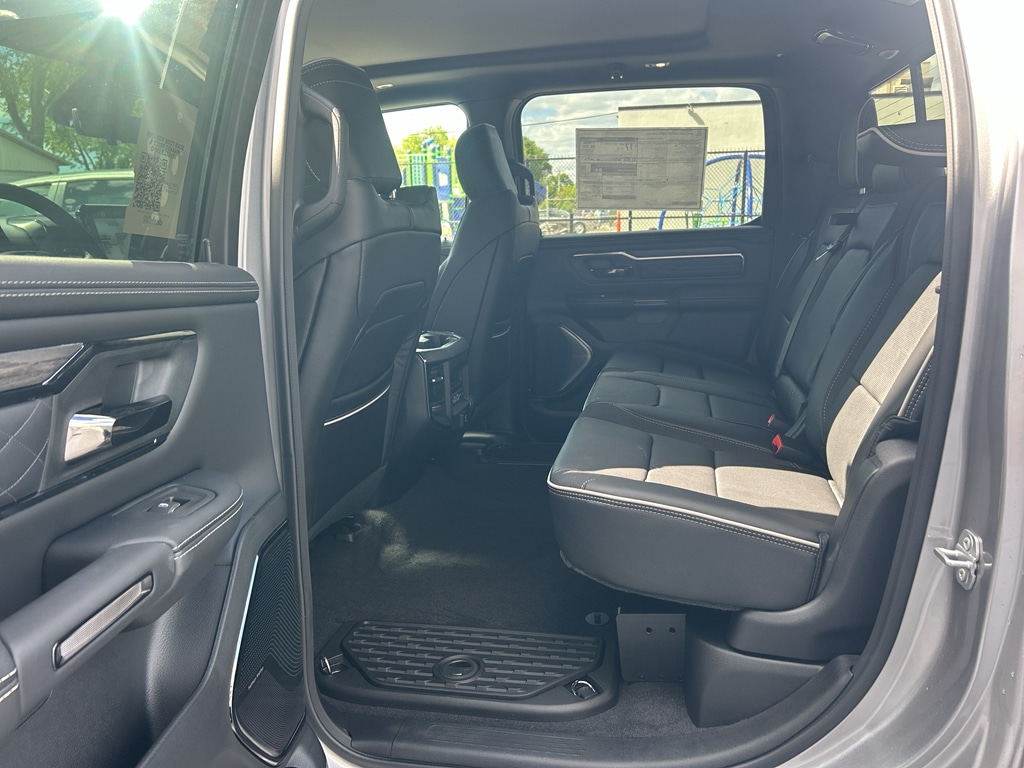 2026 RAM 1500 Limited - Photo 15
