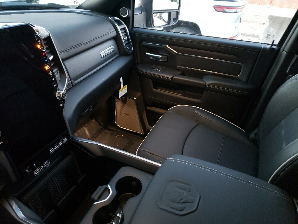 2026 RAM 2500 Laramie - Photo 34
