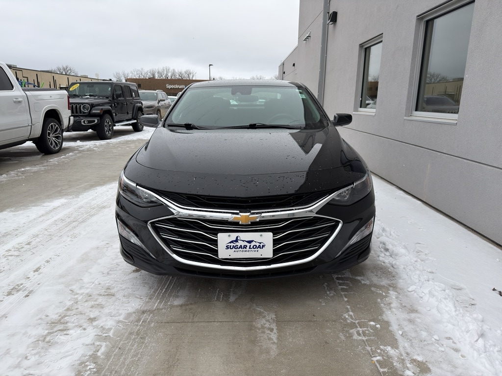 Used 2024 Chevrolet Malibu 1LT with VIN 1G1ZD5ST3RF226407 for sale in Winona, Minnesota