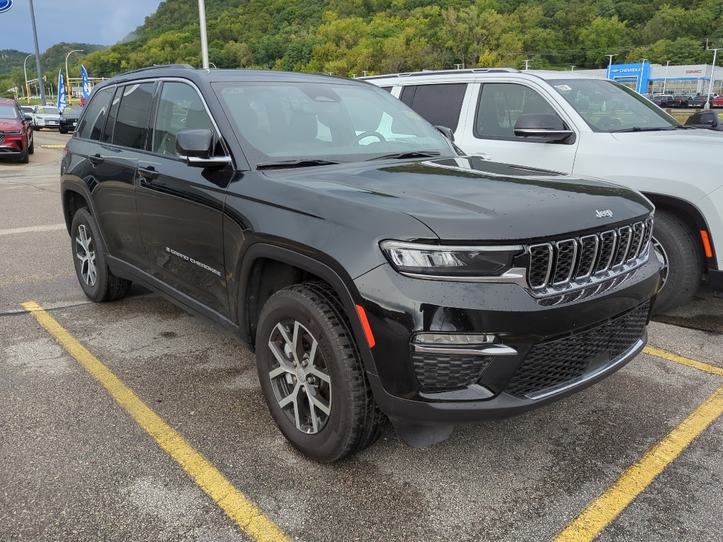 Used 2024 Jeep Grand Cherokee Limited SUV