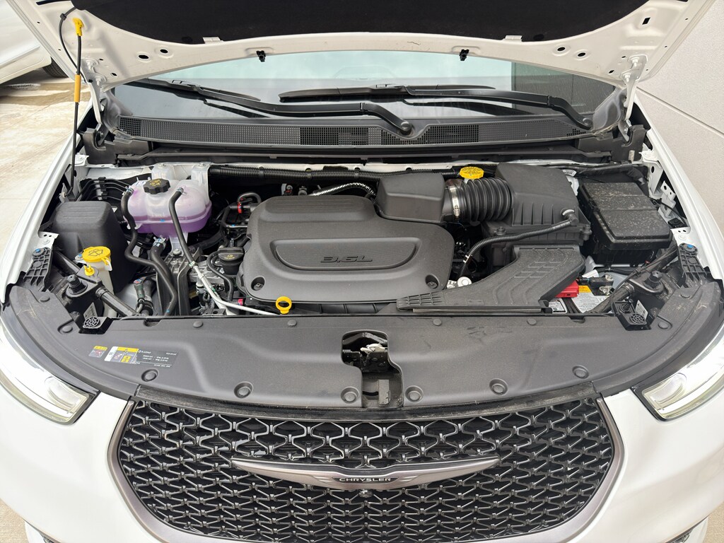 2026 Chrysler Pacifica Select - Photo 37