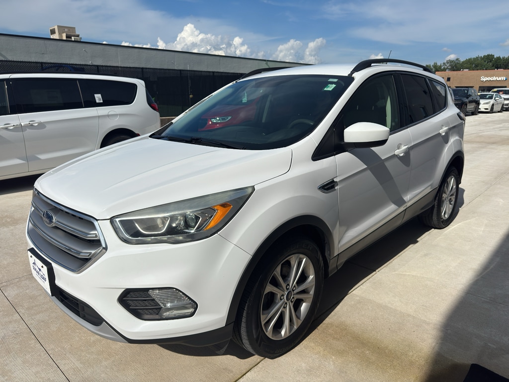 Used 2017 Ford Escape SE with VIN 1FMCU0GD2HUD09110 for sale in Winona, Minnesota
