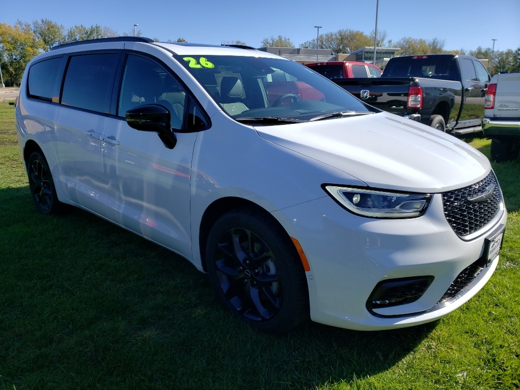 New 2026 Chrysler Pacifica LIMITED AWD Wagon