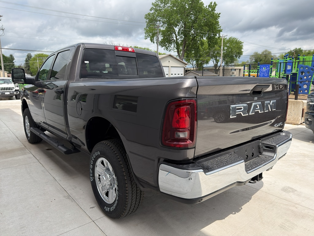 New 2026 Ram 2500 TRADESMAN CREW CAB 4X4 6'4 BOX Pickup