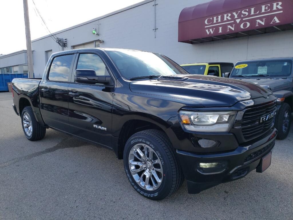 New 2024 Ram 1500 LARAMIE CREW CAB 4X4 5'7 BOX For Sale Winona MN 1C6SRFJT0RN230283