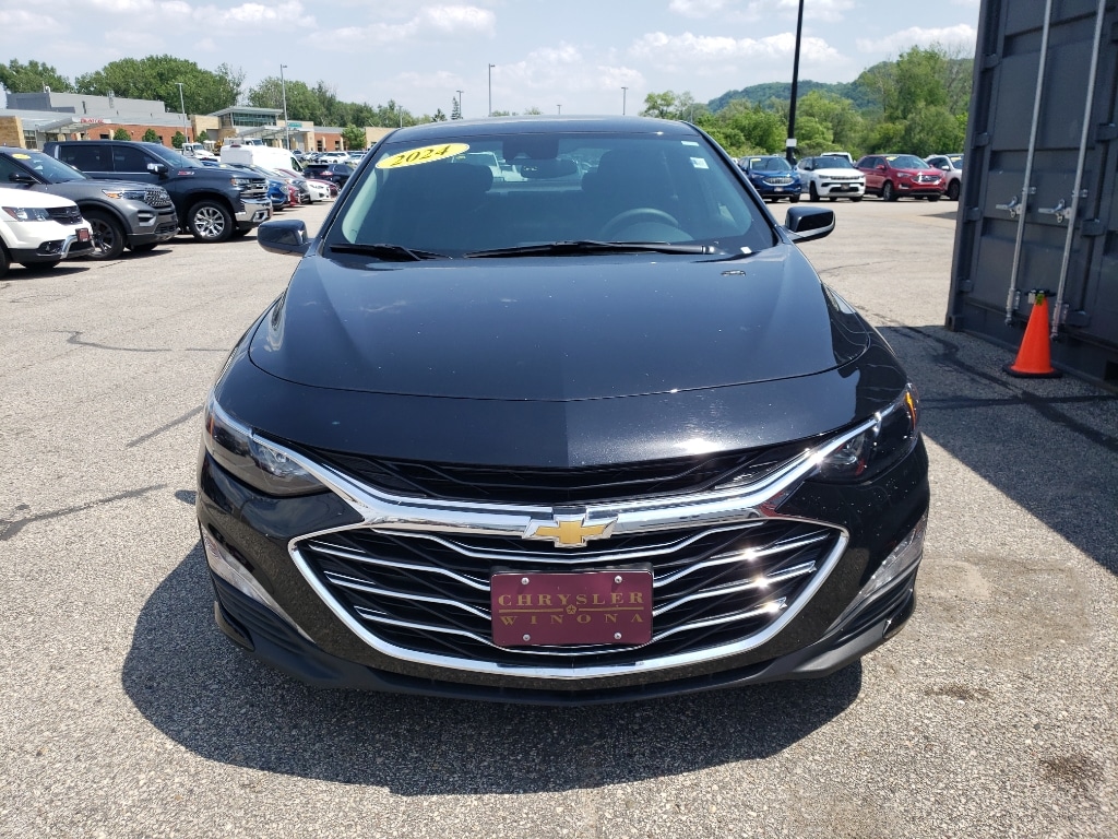 Used 2024 Chevrolet Malibu 1LT with VIN 1G1ZD5ST2RF230027 for sale in Winona, Minnesota