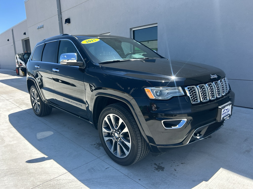 2017 Jeep Grand Cherokee Overland 4WD's photo
