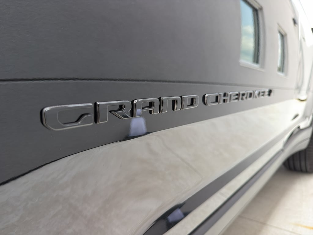 2025 Jeep Grand Cherokee L Limited - Photo 10