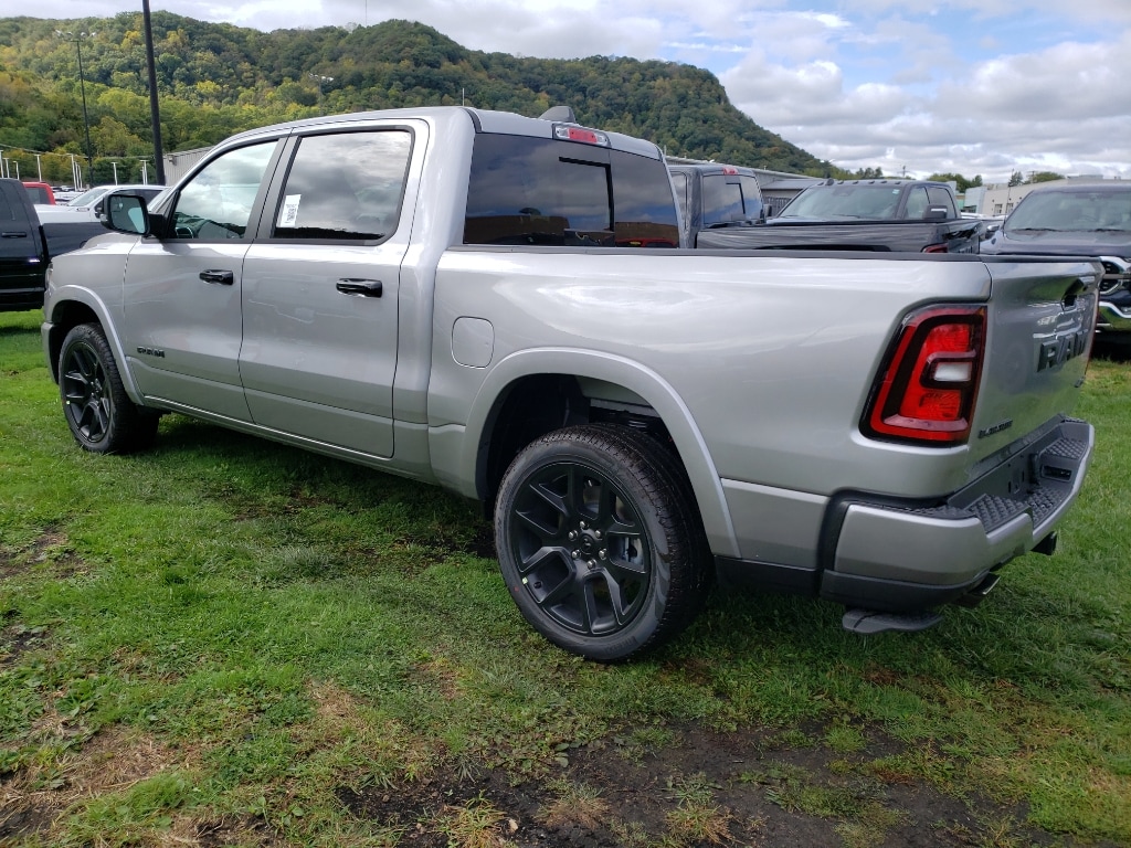 New 2026 Ram 1500 LARAMIE CREW CAB 4X4 5'7 BOX Pickup