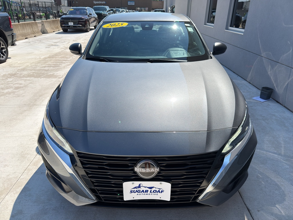 Used 2025 Nissan Altima SV with VIN 1N4BL4DVXSN365522 for sale in Winona, Minnesota