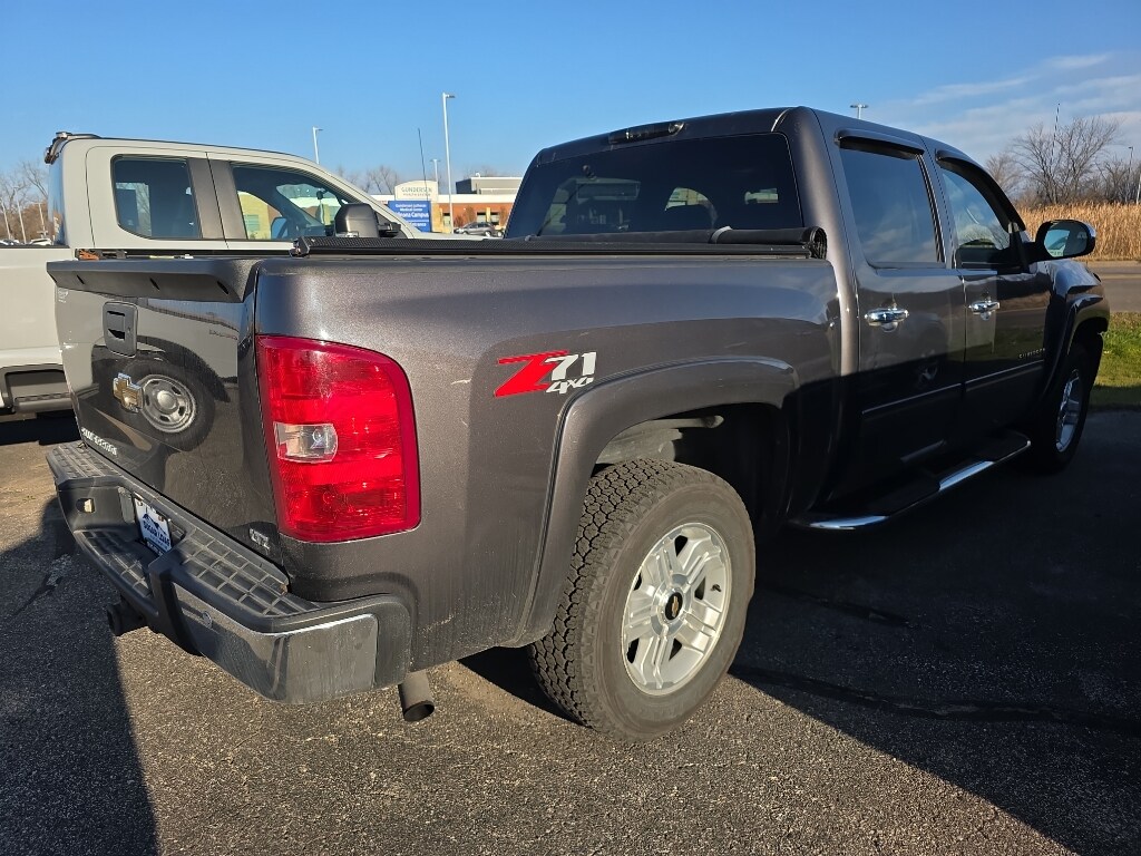 2011 Chevrolet Silverado 1500 LTZ photo 3
