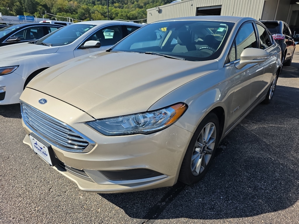 Used 2017 Ford Fusion Hybrid SE Sedan